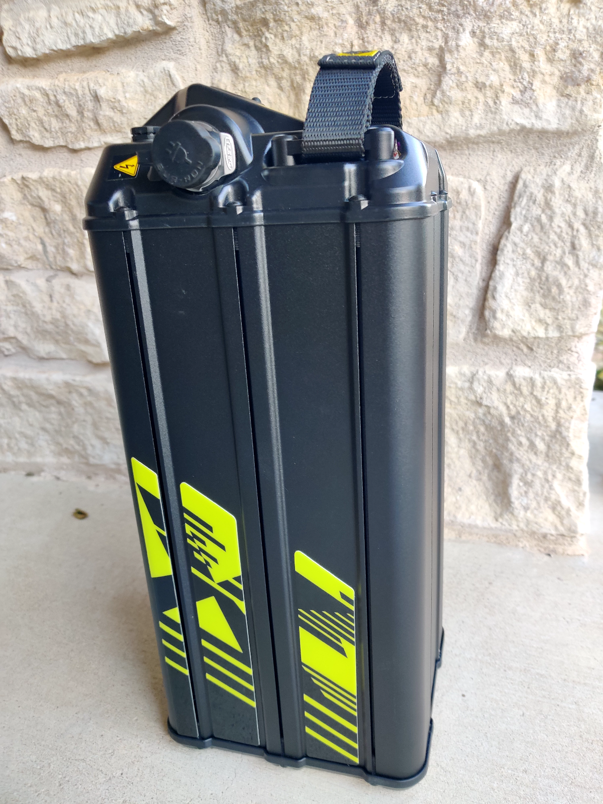 2023 Surron Light Bee X Battery high-capacity 60V 40AH 32AH Lithium Battery Manufactured by Sur-Ron Factory